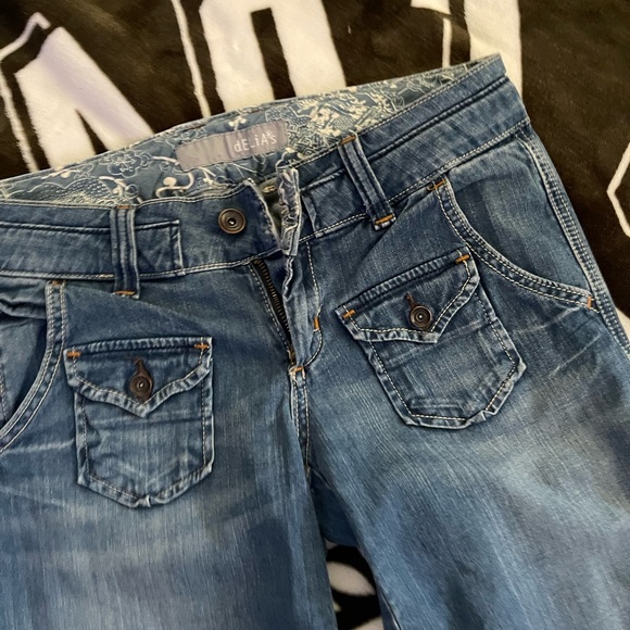 NWOT Delia’s Adorable Cropped jeans💕💕 - Picture 3 of 6